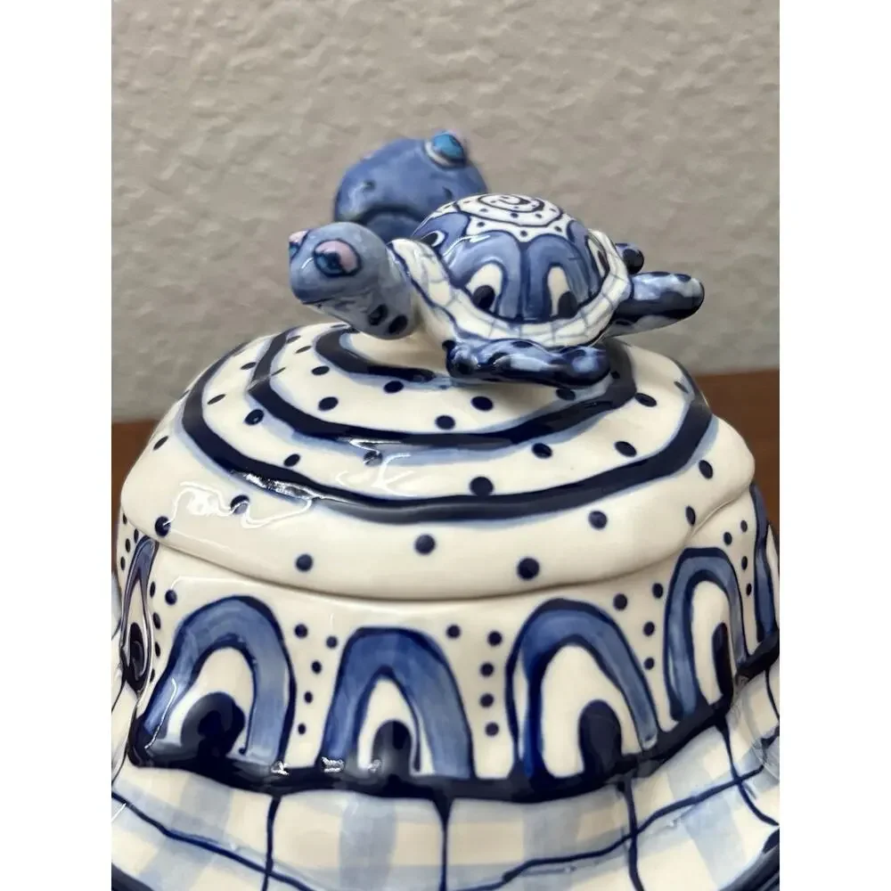 Diane Allen Blue White Turtle Lidded Stoneware Dish Decorative Art 2002